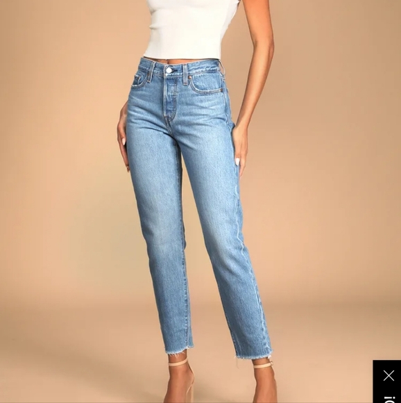 Levi's Wedgie - Picture 1 of 3